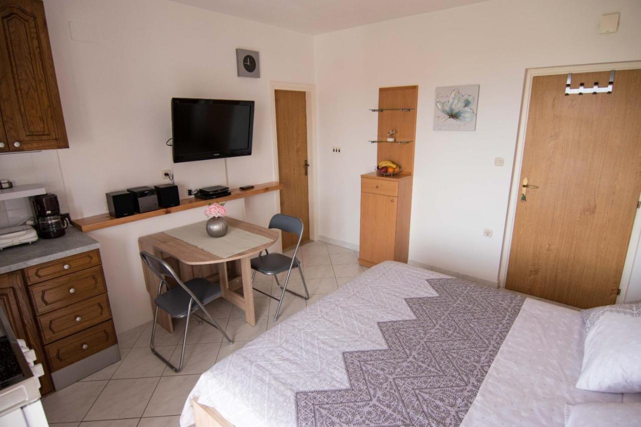 Studio Mali Raj Супетар Экстерьер фото